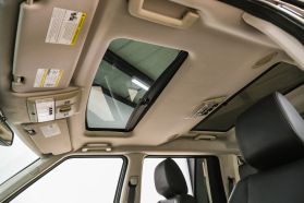 2016 Land Rover Lr4 - Image 4