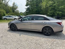 2023 HYUNDAI ELANTRA SEDAN 4-CYL, SULEV, 2.0 LITER SEL SEDAN 4D at T&T Repairables - used car dealership in Spencer, Indiana.