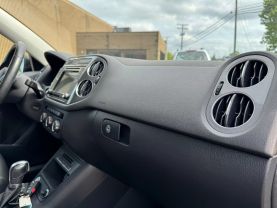 2017 VOLKSWAGEN TIGUAN SUV 4-CYL, TURBO, 2.0 LITER 2.0T WOLFSBURG EDITION 4MOTION SPORT UTILITY 4D