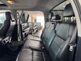 2017 TOYOTA TUNDRA CREWMAX PICKUP V8, FLEX FUEL, 5.7 LITER LIMITED PICKUP 4D 5 1/2 FT