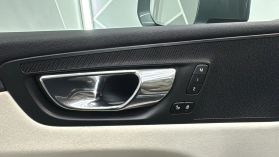 2019 VOLVO XC60