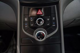 2016 HYUNDAI ELANTRA SEDAN 4-CYL, 1.8 LITER SE SEDAN 4D