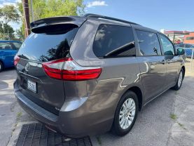 2016 TOYOTA SIENNA VAN V6, 3.5 LITER XLE MINIVAN 4D