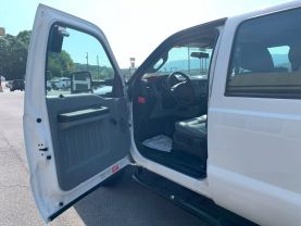 2015 FORD F350 SUPER DUTY CREW CAB 9FT KNAPHEIDE SERVICE BED TRUCK SERVICE/UTILITY TRUCKS V8, TURBO DIESEL, 6.7L XL CREW CAB 4D - Eddies Auto Sales