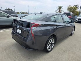 2016 Toyota Prius - Image 6