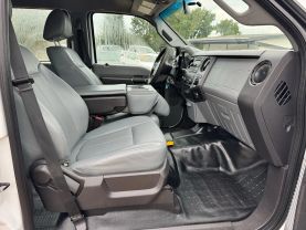 2016 FORD F550 SUPER DUTY CREW CAB & CHASSIS CAB CHASSIS V8, TURBO DSL, 6.7L 176" W.B. 4D