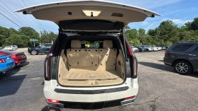 2021 Cadillac Escalade - Image 74