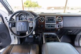 2011 FORD F250 SUPER DUTY CREW CAB PICKUP V8, TURBO DIESEL, 6.7L LARIAT PICKUP 4D 6 3/4 FT