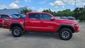 2023 Toyota Tacoma Double Cab - Image 4