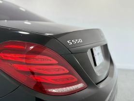 2014 MERCEDES-BENZ S-CLASS SEDAN V8, TWIN TURBO, 4.6 LITER S 550 SEDAN 4D