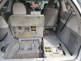 2014 TOYOTA SIENNA