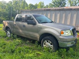 2005 FORD F150 SUPERCREW CAB PICKUP V8, 5.4 LITER LARIAT PICKUP 4D 5 1/2 FT at T&T Repairables - used car dealership in Spencer, Indiana.