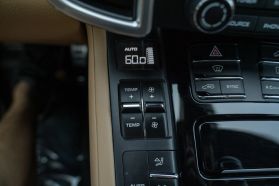2018 PORSCHE CAYENNE SUV V6, SPRCHG, HYBRID, 3.0L S E-HYBRID SPORT UTILITY 4D