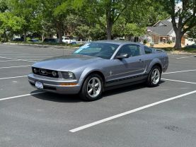 2006 FORD MUSTANG COUPE SATIN SILVER CLEARCOAT METALLIC AUTOMATIC - Capital City Auto