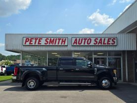 2017 Ford F350 Super Duty Crew Cablariat Pickup 4d 8 Ft - Image 2