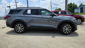 2025 Ford Explorer - Image 4