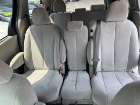 2011 TOYOTA SIENNA VAN V6, 3.5 LITER LE MINIVAN 4D