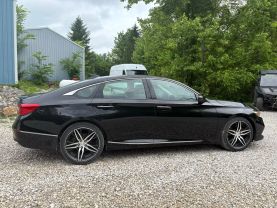 2021 HONDA ACCORD SEDAN 4-CYL, VTEC, TURBO, 2.0 LITER TOURING SEDAN 4D at T&T Repairables - used car dealership in Spencer, Indiana.