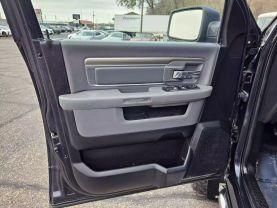 2018 RAM 1500 CREW CAB PICKUP V8, HEMI, 5.7 LITER SLT PICKUP 4D 5 1/2 FT