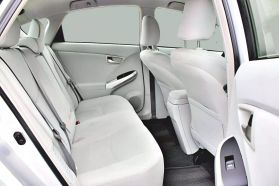 2013 TOYOTA PRIUS HATCHBACK 4-CYL, HYBRID, 1.8 LITER FIVE HATCHBACK 4D