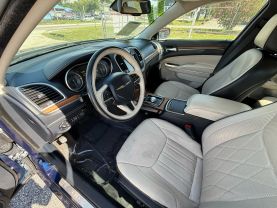 2015 CHRYSLER 300 SEDAN V8, HEMI, 5.7 LITER 300C PLATINUM SEDAN 4D