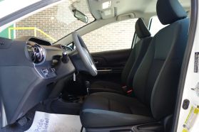 2016 TOYOTA PRIUS C HATCHBACK 4-CYL, HYBRID, 1.5 LITER TWO HATCHBACK 4D