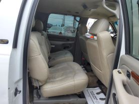 2001 CHEVROLET SUBURBAN 1500 SUV V8, 5.3 LITER SPORT UTILITY