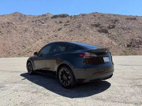 2023 TESLA MODEL Y SUV DUAL AC ELECTRIC MOTORS LONG RANGE SPORT UTILITY 4D
