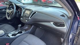 2018 Chevrolet Malibu - Image 19