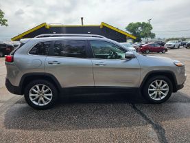 2017 JEEP CHEROKEE SUV V6, 3.2 LITER LIMITED SPORT UTILITY 4D