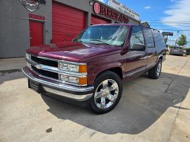 1999 Chevrolet Suburban 1500 - Image 11