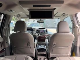 2013 TOYOTA SIENNA VAN V6, 3.5 LITER XLE MINIVAN 4D