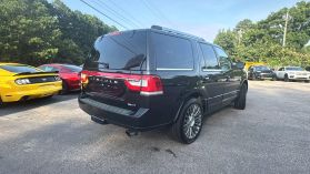 2015 Lincoln Navigator - Image 3
