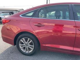 2015 Hyundai Sonata - Image 11