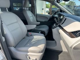 Used 2018 TOYOTA SIENNA VAN V6, 3.5 LITER XLE MINIVAN 4D - LA Auto Star located in Virginia Beach, VA