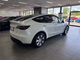 2023 TESLA MODEL Y SUV DUAL AC ELECTRIC MOTORS LONG RANGE SPORT UTILITY 4D