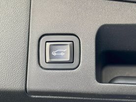 2018 CADILLAC XT5 SUV V6, 3.6 LITER LUXURY SPORT UTILITY 4D