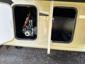 Used 2019 THOR MOTOR COACH WINDSPORT - - 29M - LA Auto Star located in Virginia Beach, VA