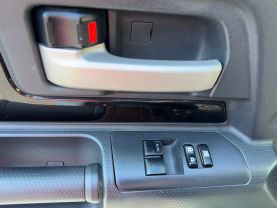 2012 TOYOTA FJ CRUISER SUV V6, 4.0 LITER SPORT UTILITY 2D
