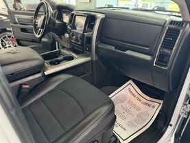 2018 RAM 1500 CREW CAB PICKUP V8, HEMI, 5.7 LITER SPORT PICKUP 4D 6 1/3 FT