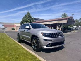 2016 JEEP GRAND CHEROKEE SUV V8, HEMI, 6.4 LITER SRT SPORT UTILITY 4D