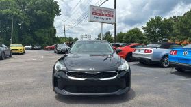 2019 Kia Stinger - Image 2