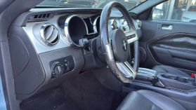 2006 Ford Mustang Gt Premium Coupe 2d - Image 9