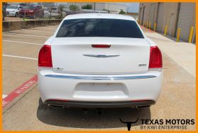 2019 CHRYSLER 300 SEDAN V6, 3.6 LITER 300 TOURING SEDAN 4D
