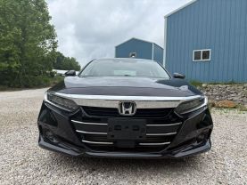 2021 HONDA ACCORD SEDAN 4-CYL, VTEC, TURBO, 2.0 LITER TOURING SEDAN 4D at T&T Repairables - used car dealership in Spencer, Indiana.
