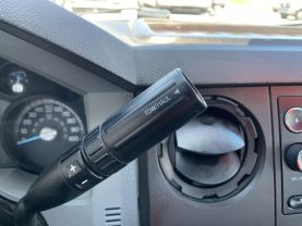 2015 FORD F250 SUPER DUTY 8FT KNAPHEIDE SERVICE BED TRUCK WITH 1,000 LBS LIFT GATE SERVICE/UTILITY TRUCKS V8, FLEX FUEL, 6.2 LITER XL PICKUP 2D 8 FT - Eddies Auto Sales