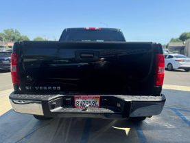 2008 CHEVROLET SILVERADO 1500 CREW CAB PICKUP V8, 4.8 LITER LS PICKUP 4D 5 3/4 FT
