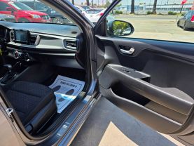 2019 KIA RIO HATCHBACK 4-CYL, 1.6 LITER S HATCHBACK 4D