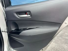 Used 2022 TOYOTA COROLLA HATCHBACK HATCHBACK 4-CYL, DYNAMIC-FORCE, 2.0 LITER SE NIGHTSHADE EDITION HATCHBACK 4D - LA Auto Star located in Virginia Beach, VA