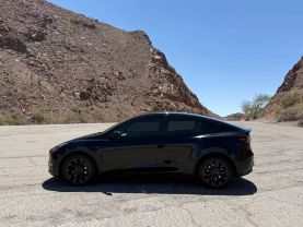 2023 TESLA MODEL Y SUV DUAL AC ELECTRIC MOTORS LONG RANGE SPORT UTILITY 4D